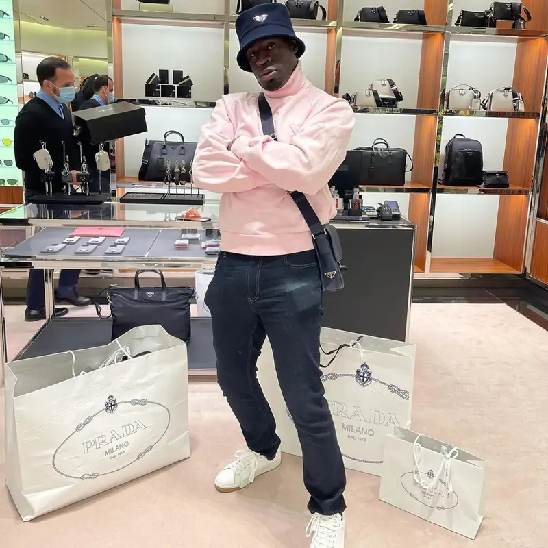 G4 Boyz Buggy outfit in Prada, 2021