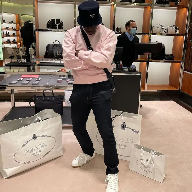 G4 Boyz Buggy outfit in Prada, 2021