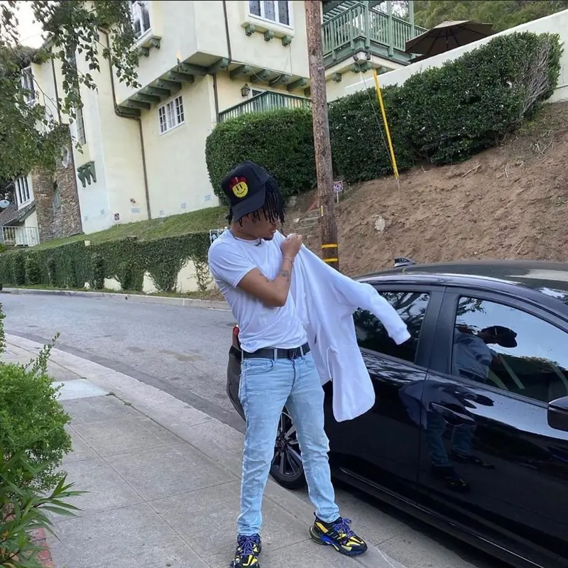 Summrs outfit in Balenciaga and Louis Vuitton, 2021