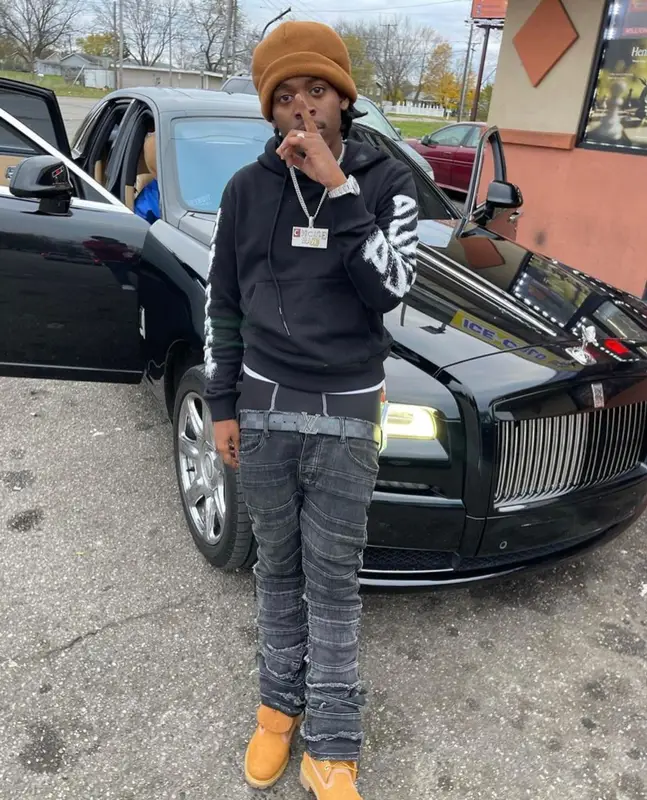 YN Jay outfit in Off-White, Valabasas, and Louis Vuitton, 2021