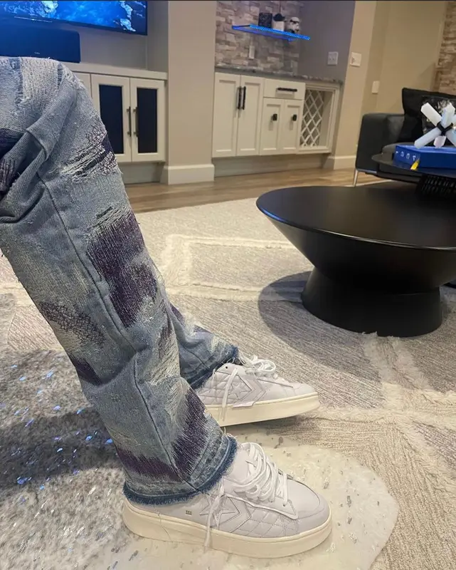 Shai outfit in Faith Connexion, Basement Indigo, and Converse, 2021