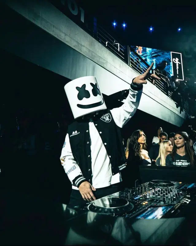 Marshmello outfit in Las Vegas Raiders, Amiri, and Marshmello Merch, 2021
