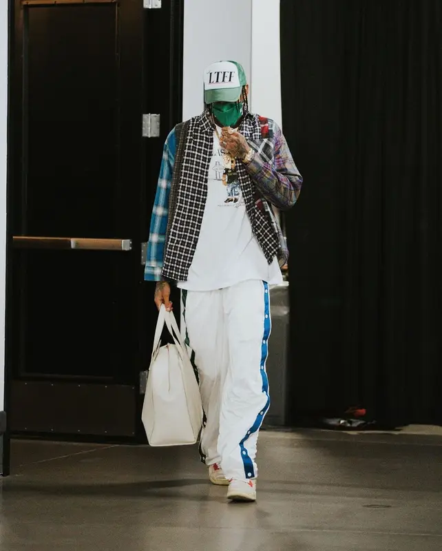 Jordan Clarkson outfit in Needles, Ralph Lauren, and Henry Mask, 2021