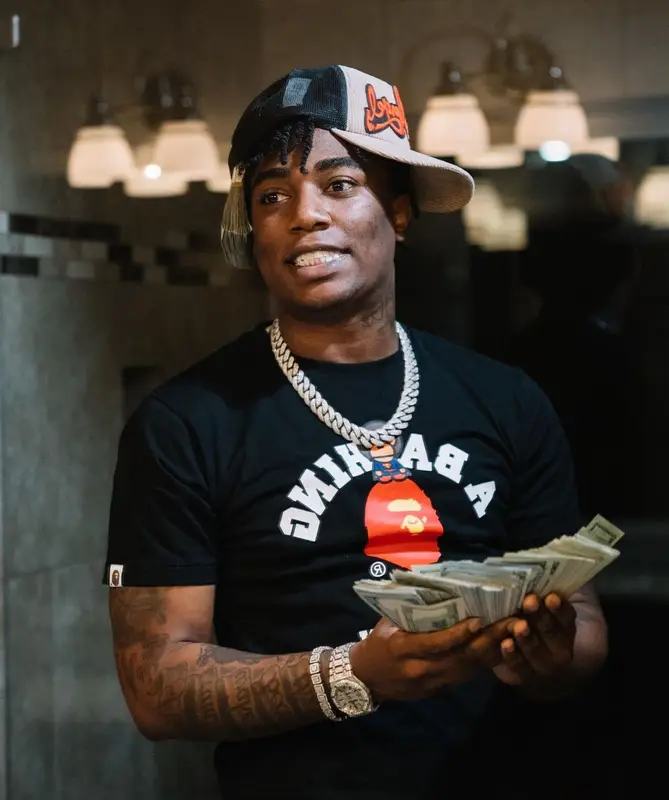 Fredo Bang outfit in Bape and DC, 2021