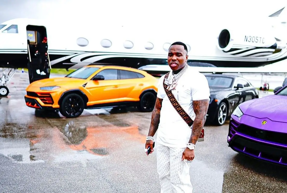 BandMan Kevo outfit in Dior, Fendi, and Sacai, 2021