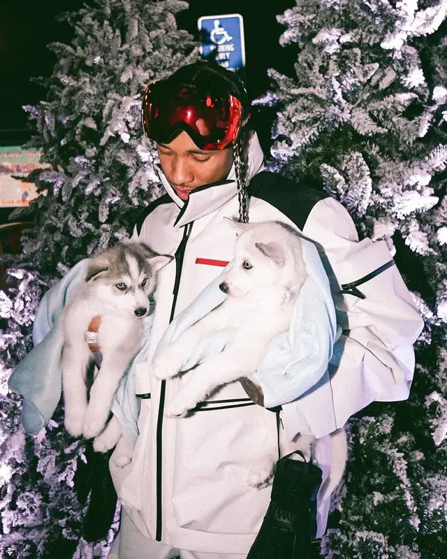 Tyga outfit in Prada and Oakley, 2021