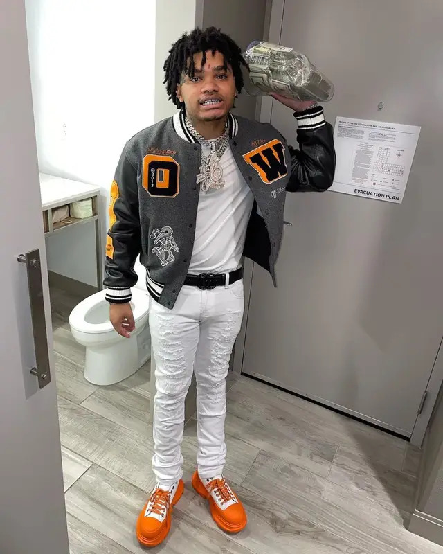 No Cap outfit in Off-White, Alexander McQueen, and Gucci, 2021