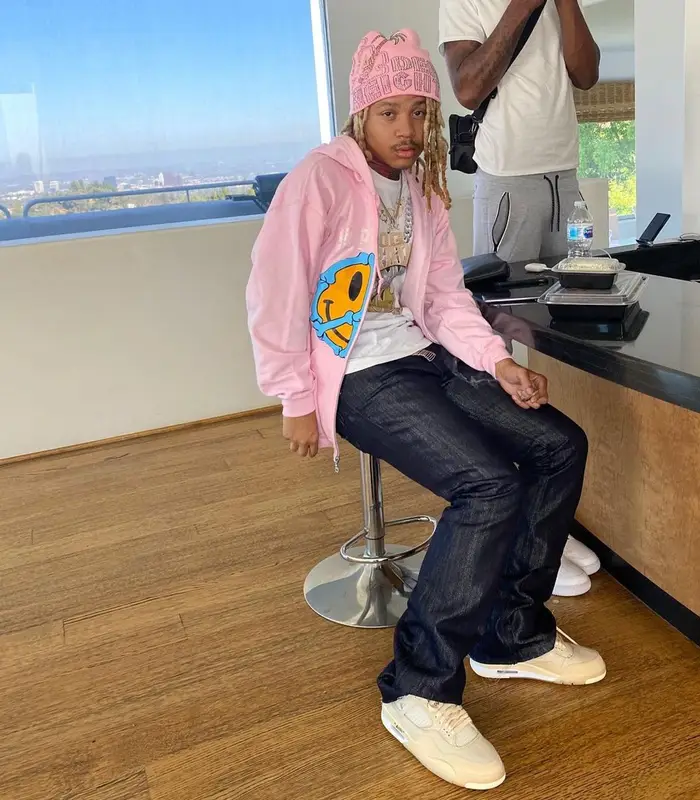 Taurus outfit in Jordan, The Ruff Eye, and Off-White, 2020