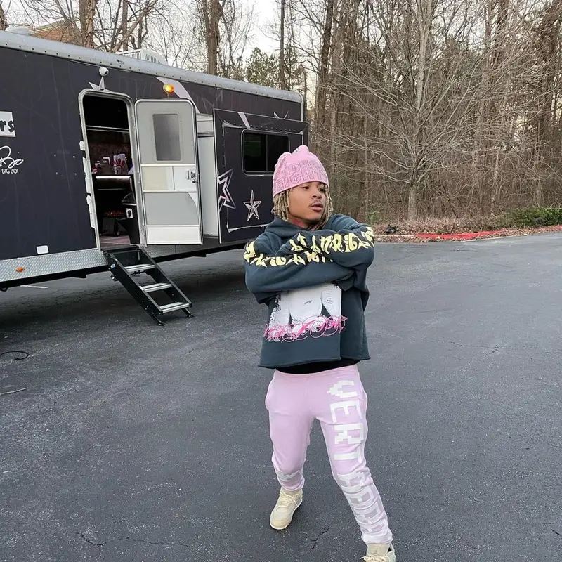 Taurus outfit in Vertabrae, Jordan, and Off-White, 2021