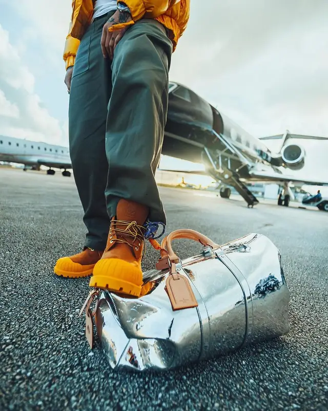Maluma outfit in Tommy Hilfiger, Carrera, and Romeo Hunte, 2021