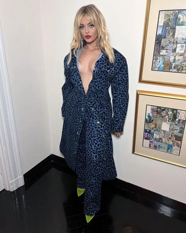 Bebe Rexha outfit in Mach & Mach and The Attico, 2021