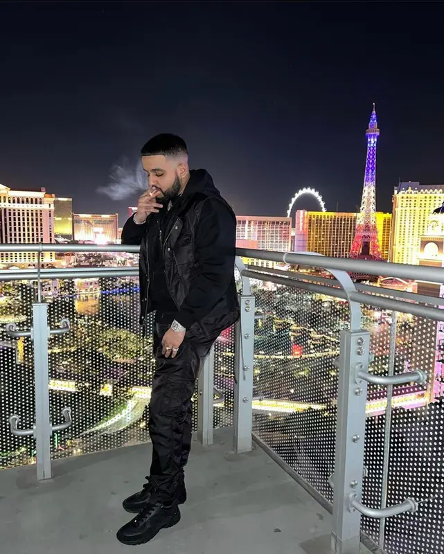 Nav outfit in Rta and Chanel, 2021