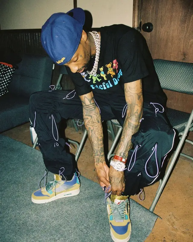 Sonny Digital outfit in Grateful Dead, 99percentis, and Jordan, 2021
