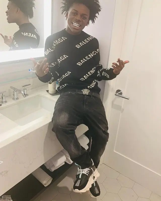 Quin NFN outfit in Balenciaga and Versace, 2019