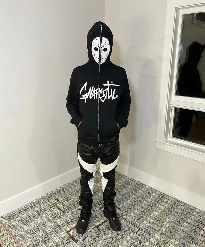Lil Gnar outfit in Rhude, Nike, and Hats La, 2021