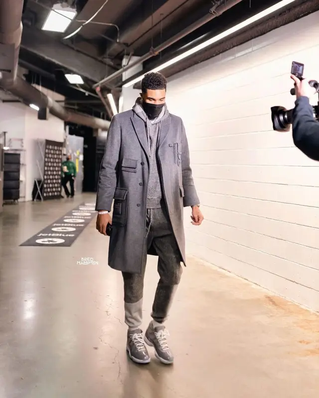 Jayson Tatum outfit in Twenty, Jordan, and Henry Mask, 2021