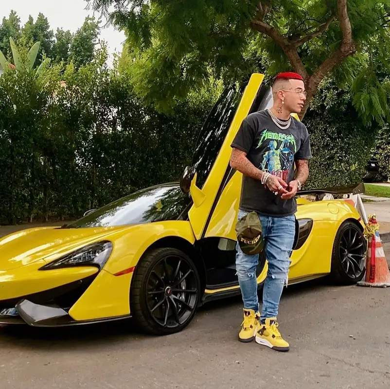 Sfera Ebbasta outfit in Metallica, Amiri, and Cartier, 2021