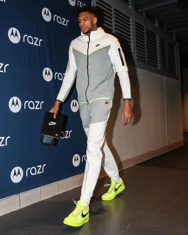 Giannis Antetokounmpo outfit in Nike, Off-White, and Louis Vuitton, 2021