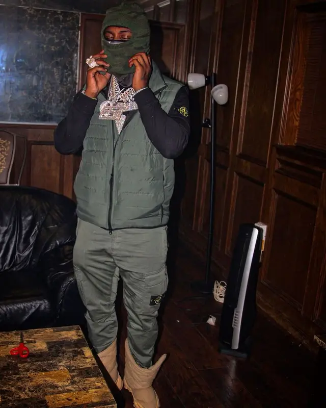 EST Gee outfit in Stone Island and Yeezy, 2021