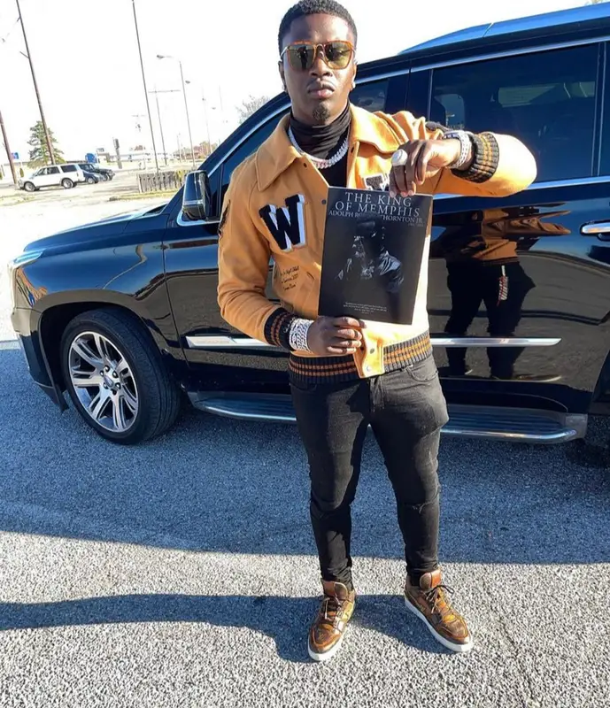 Bankroll Freddie outfit in Off-White, Valabasas, and Gucci, 2021