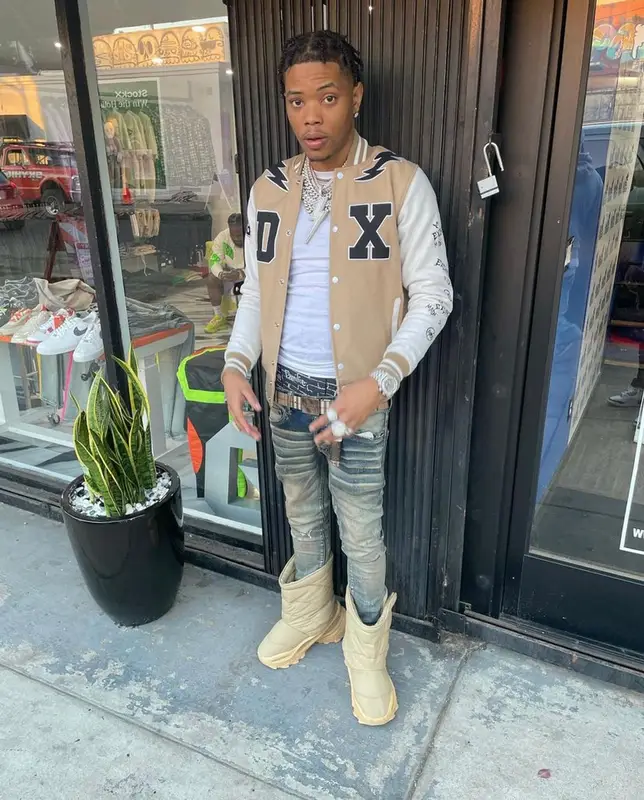 Lil Migo outfit in Valabasas, Yeezy, and Burberry, 2021