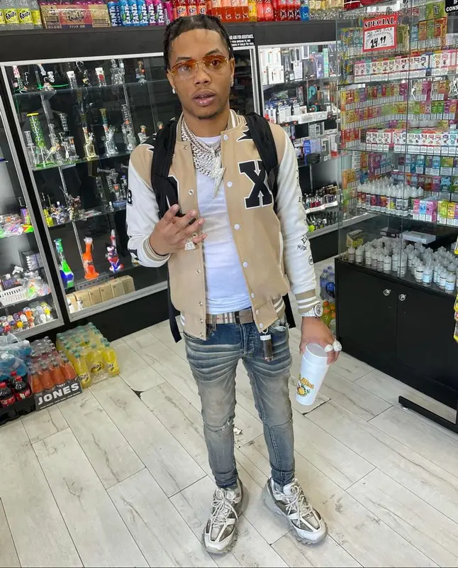 Lil Migo outfit in Valabasas, Yeezy, and Burberry, 2021