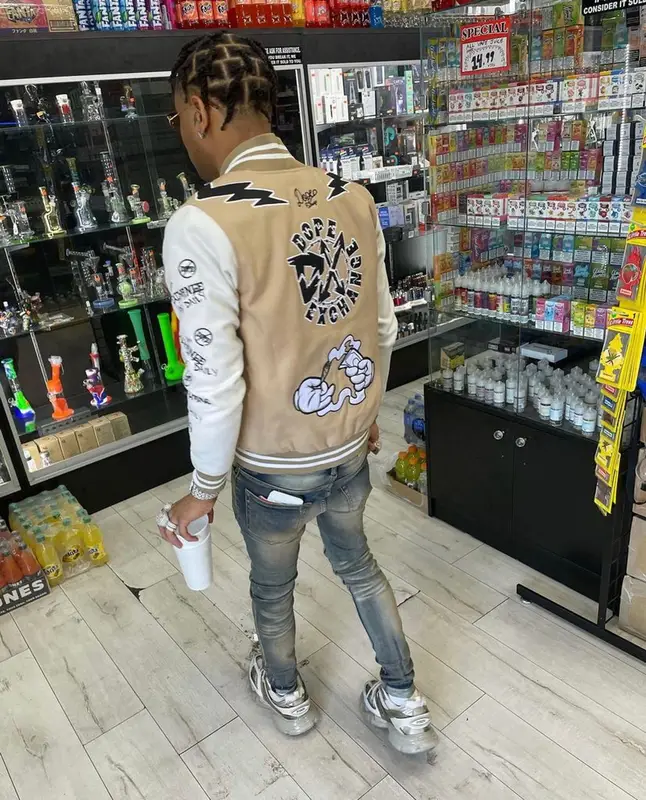 Lil Migo outfit in Valabasas, Yeezy, and Burberry, 2021