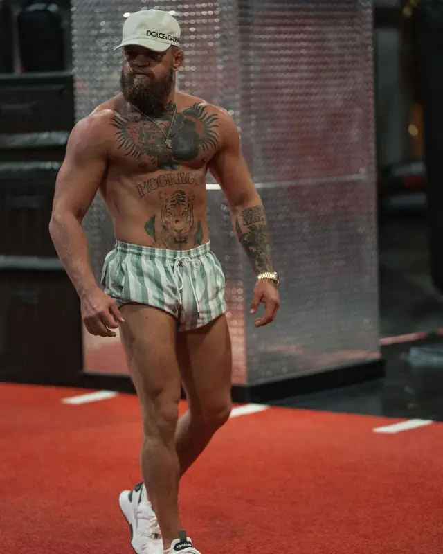 Conor McGregor outfit in Versace, Tom Ford, and Dolce & Gabbana, 2021