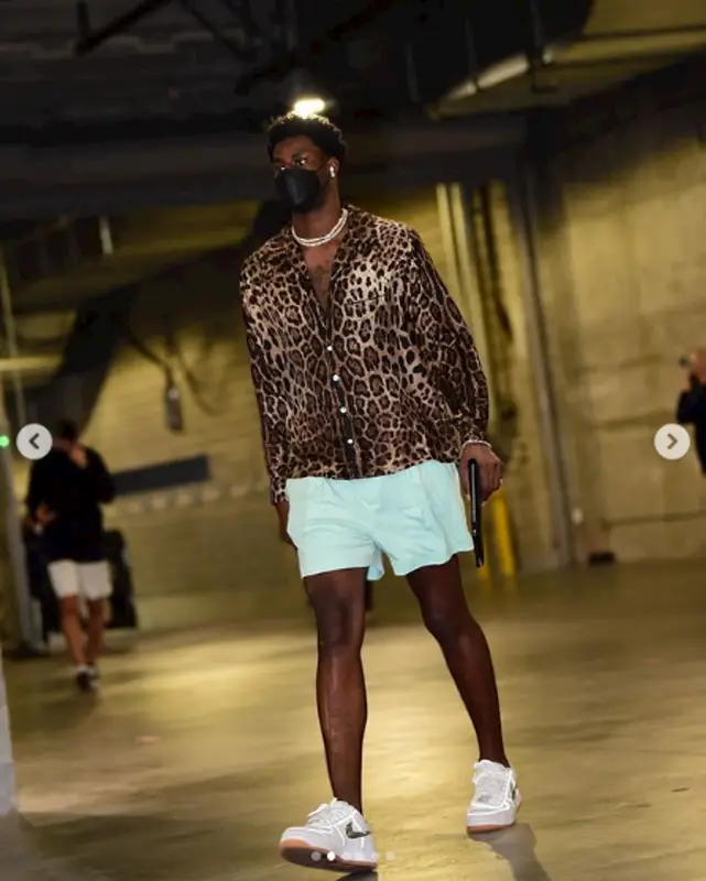 Jaren Jackson Jr. outfit in Dolce & Gabbana, Asos, and Nike, 2021