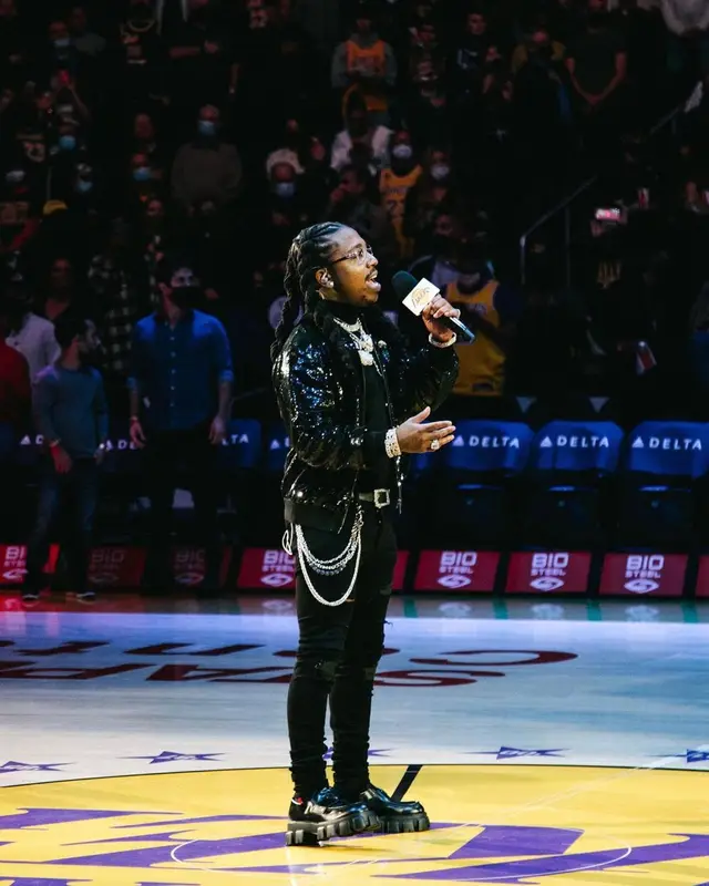 Jacquees outfit in Prada, Saint Laurent, and Cartier, 2021