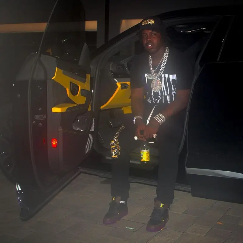 EST Gee outfit in Vlone, Cartier, and Amiri, 2021