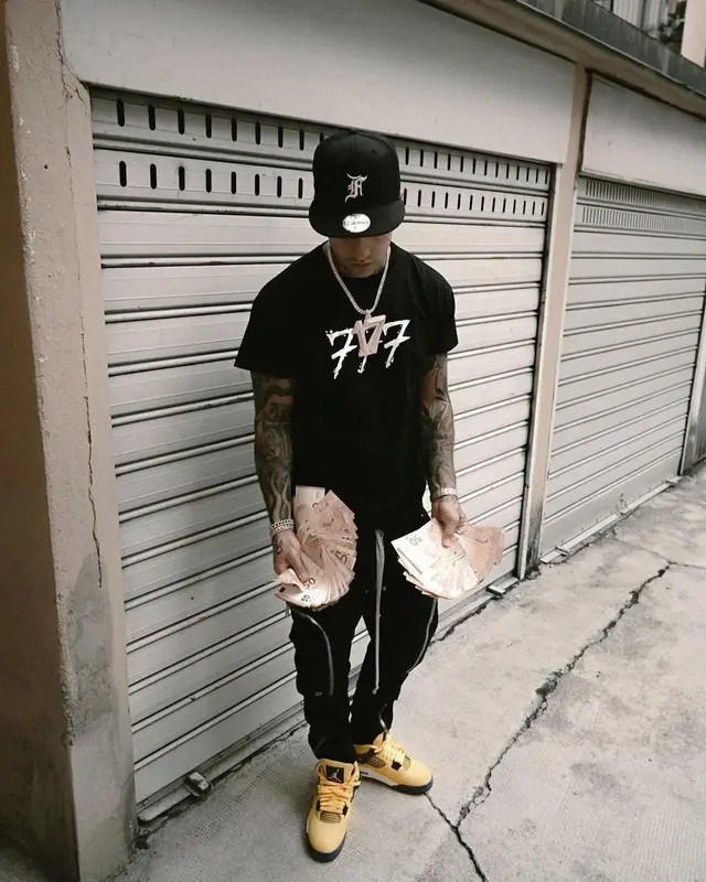 Tony Effe outfit in Rick Owens, Fear of God, and New Era, 2021