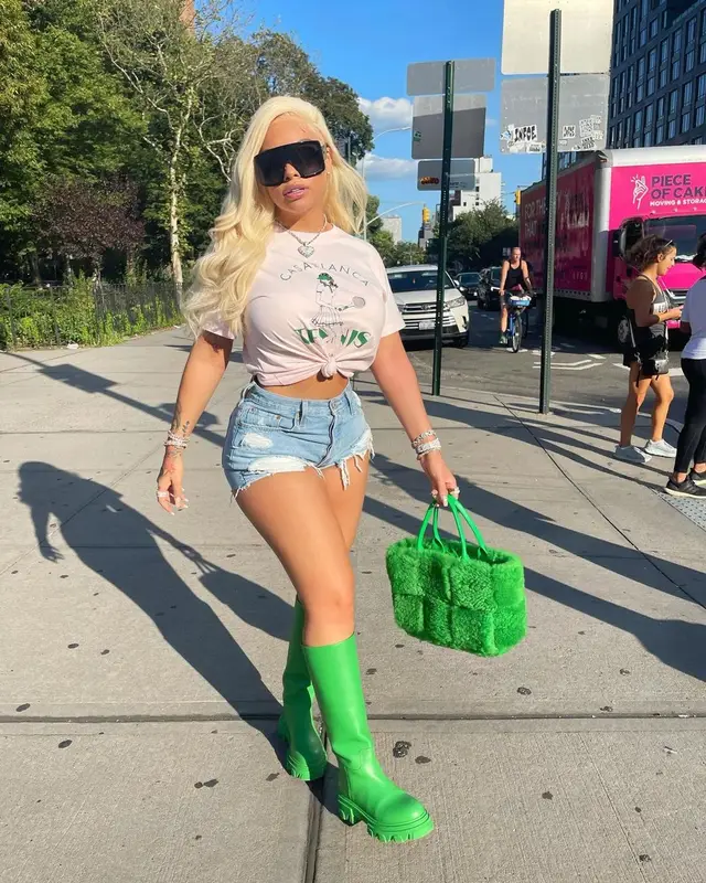 Latto outfit in Casablanca, Bottega Veneta, and Dior, 2021