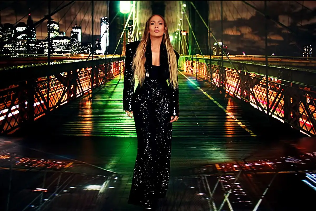 Jennifer Lopez outfit in Balmain and Tom Ford, 2021