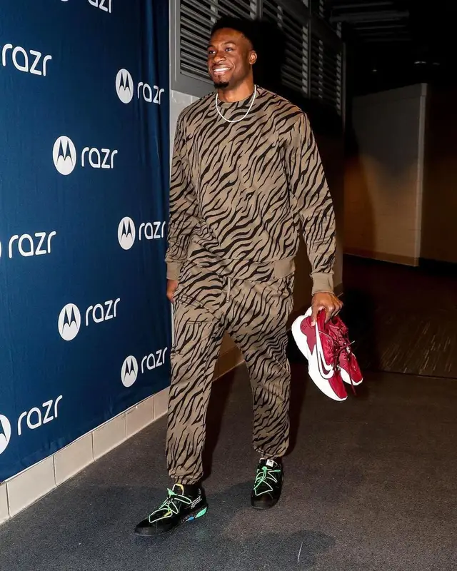 Thanasis Antetokounmpo outfit in Twenty, Nike, and Off-White, 2021
