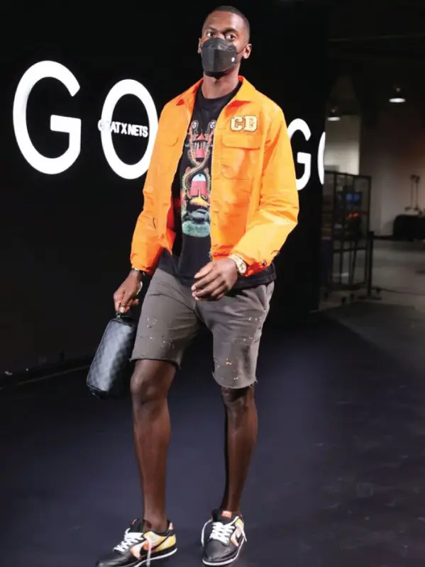 Bobby Portis outfit in Dior, Burberry, and Off-White, 2021