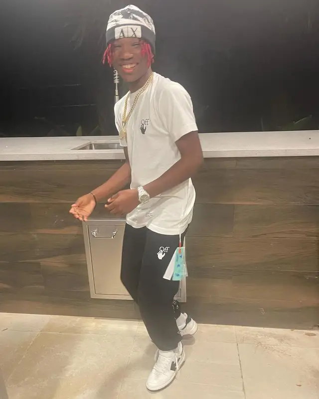 YNW BSlime outfit in Off-White and Armani Exchange, 2021