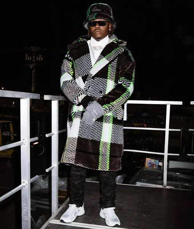 Gunna outfit in Adidas, Ivy Park, and Dior, 2021