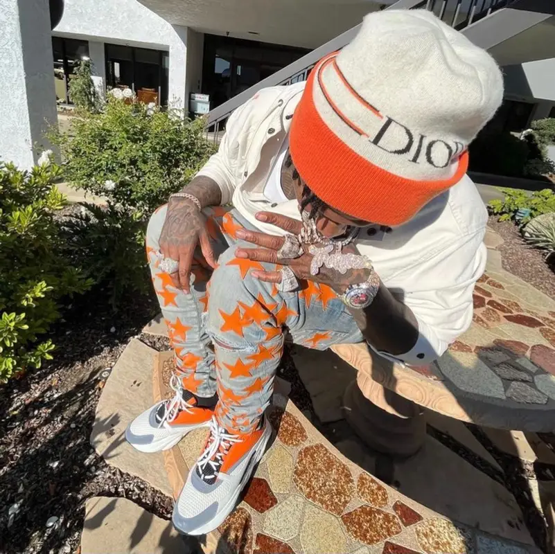 Moneybagg Yo outfit in Gallery Dept., Amiri, and Dior, 2021