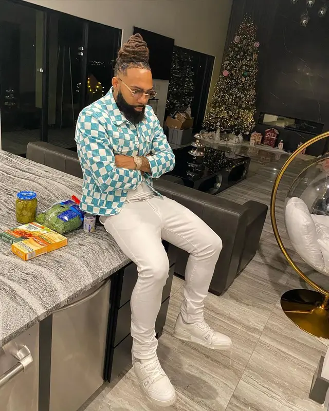 Money Man outfit in Louis Vuitton and Amiri, 2021