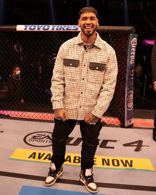 Anuel AA outfit in Amiri, Nike, and Travis Scott Merch, 2021