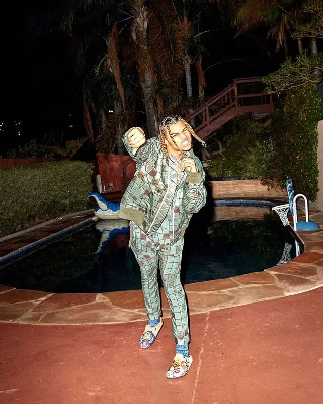 24kGoldn outfit in Sacai and Emotionally Unavailable, 2021