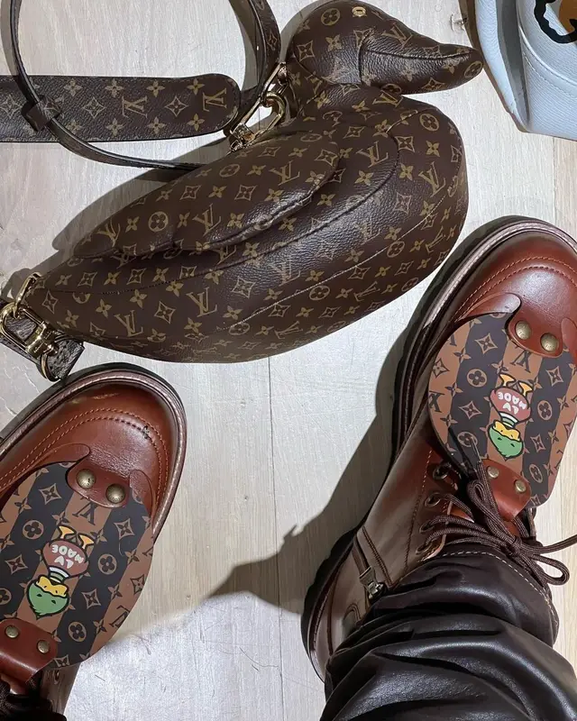 Gunna outfit in Monfrere, Cartier, and Louis Vuitton, 2021