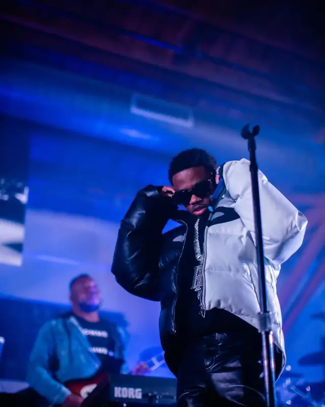 Roddy Ricch outfit in Code and Louis Vuitton, 2021