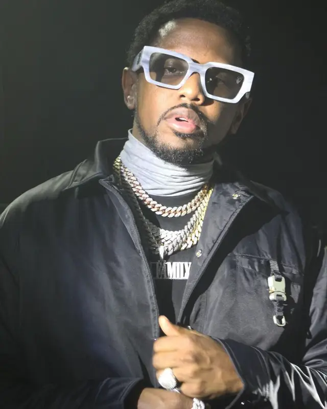 Fabolous outfit in 1017 Alyx 9SM, Nike, and Off-White, 2021
