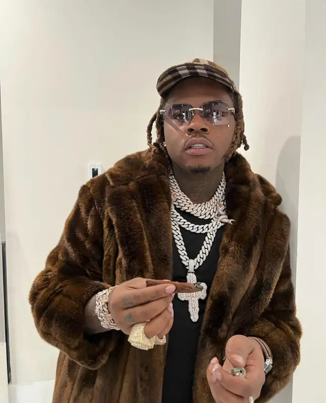 Gunna outfit in Fendi, Cartier, and Burberry, 2021