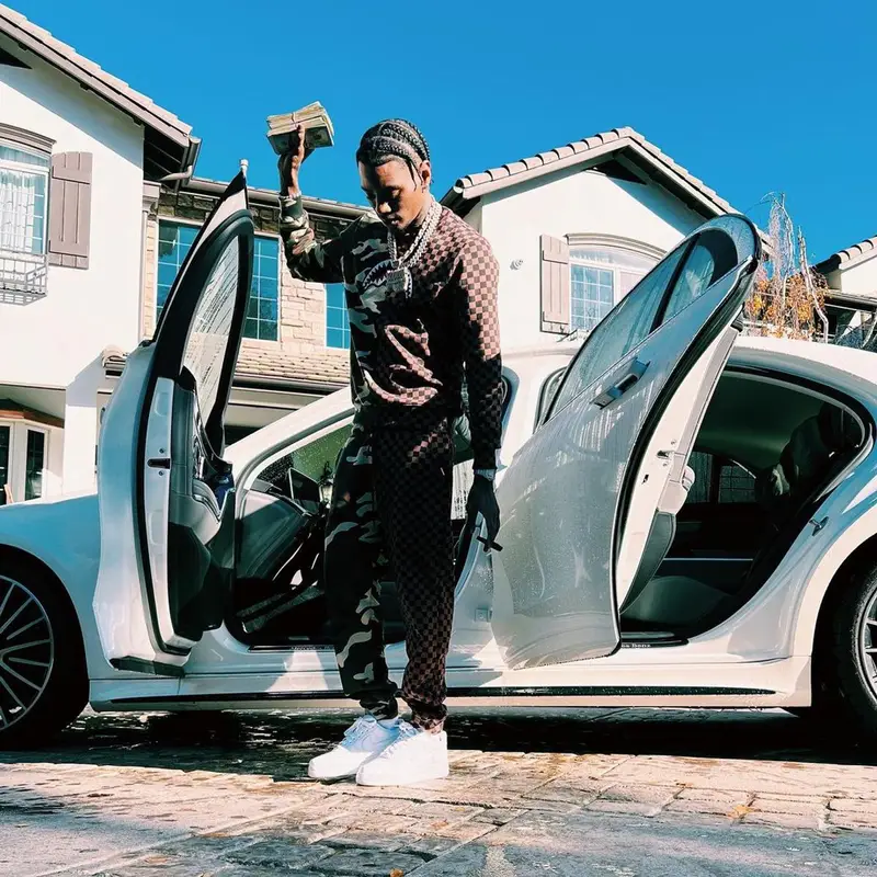 Soulja Boy outfit in Sprayground and Nike, 2021
