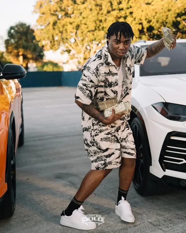 Fredo Bang outfit in Givenchy and Versace, 2022