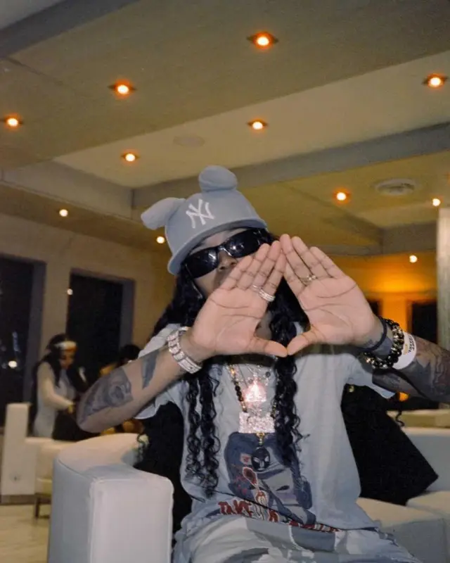 Kaash Paige outfit in Shyne Boys, 2022