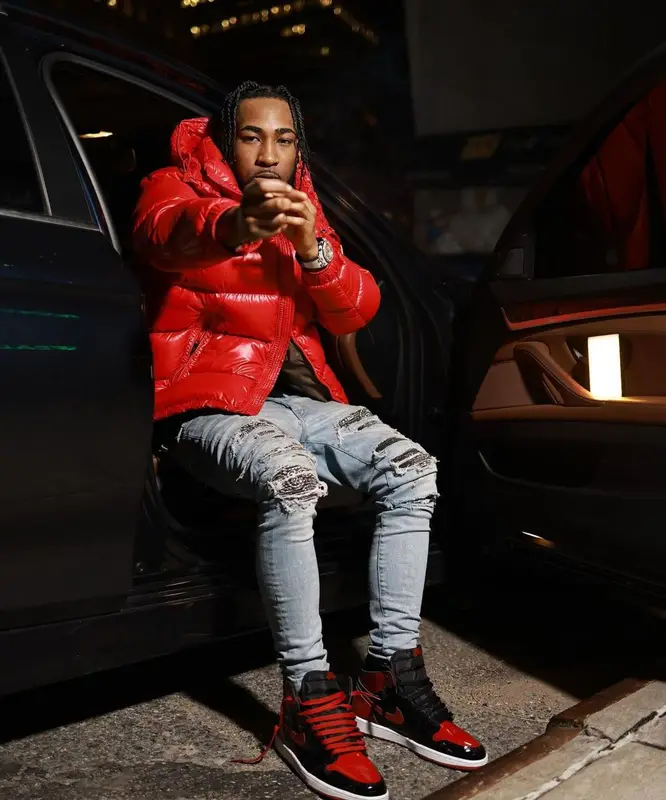 Ron Suno outfit in Moncler, Off-White, and Louis Vuitton, 2022
